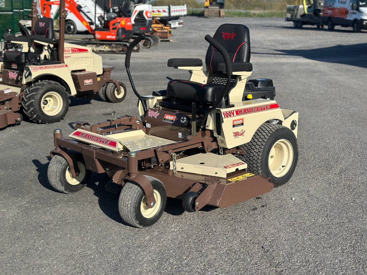 Tondeuse Grasshopper 127VB