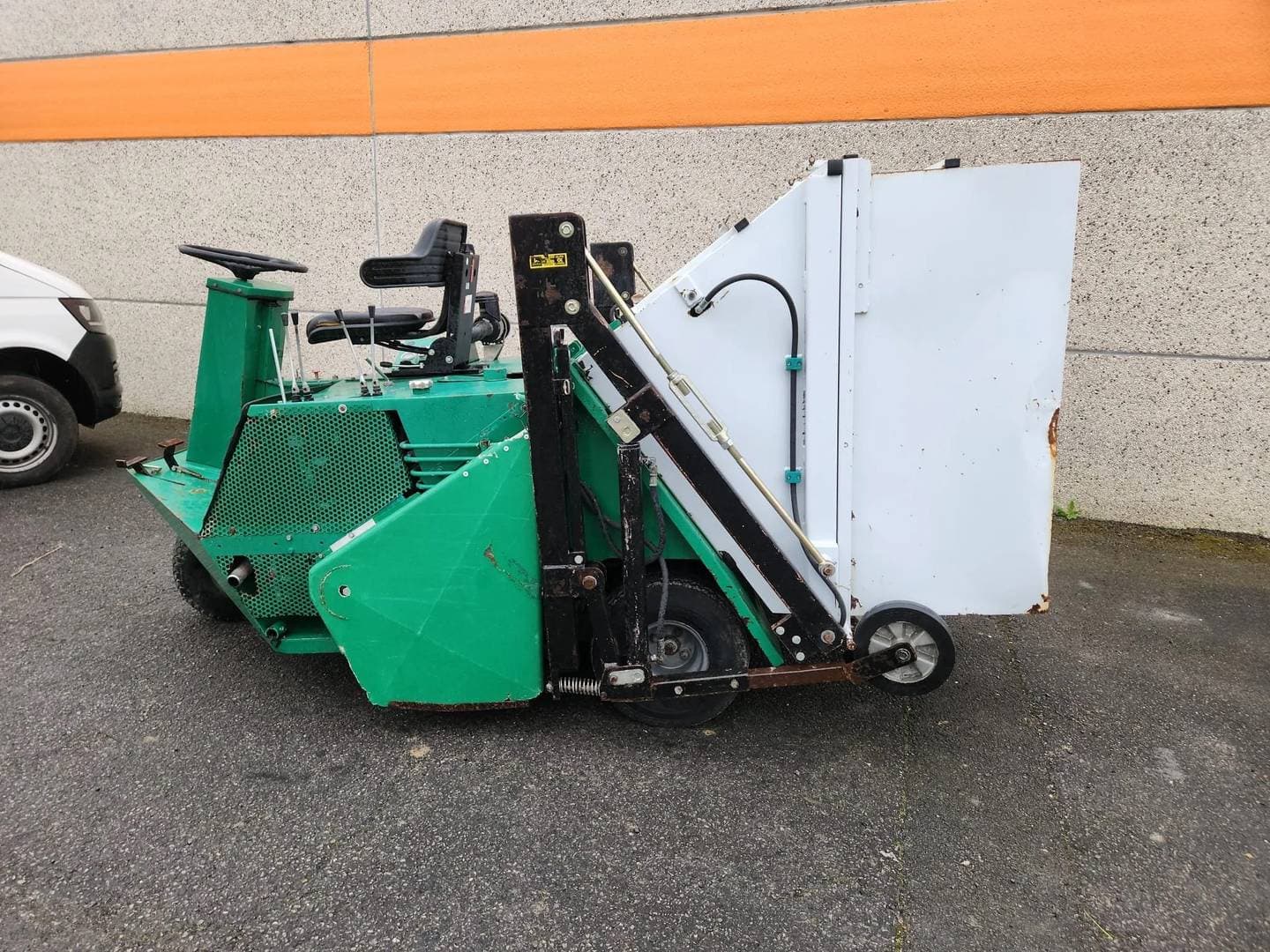 Balayeuse Morel 1800h
